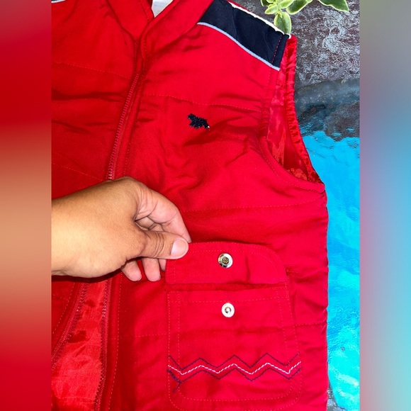 Nannette | Red puff vest | size 24m - Picture 3 of 6